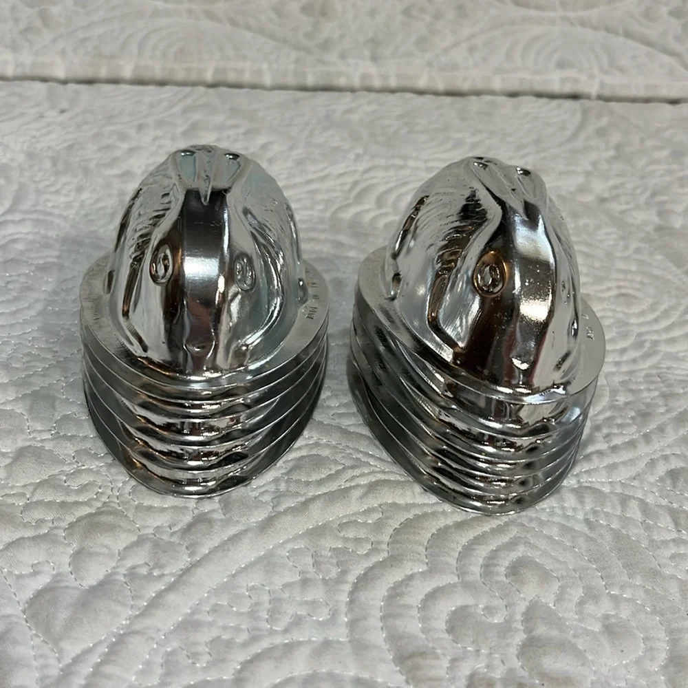 Set of 12‎ Nutbrown made in England rabbit molds